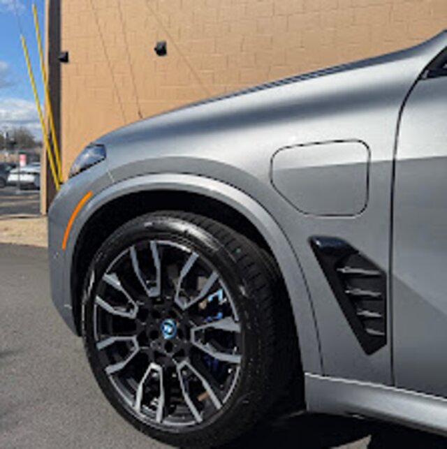Wheel and trim detailing by Providence Detailing